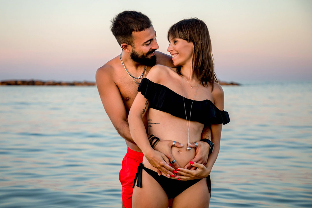Scopri di più sull'articolo Servizio fotografico di maternità tra Marche e Abruzzo